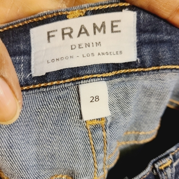 FRAME Denim | Le Skinny de Jeanne Skinny Jeans in Queensway Wash (Size 28) - Picture 3 of 16